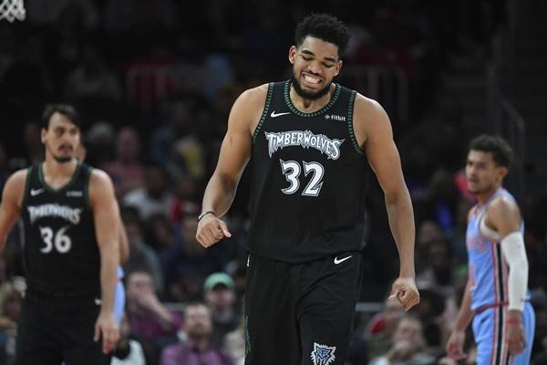 罗体主编批评琼托利签库普：花费6000万欧，却签回一个边后卫（罗体主编炮轰琼托利签库普：砸6000万欧，只换来一名边后卫）