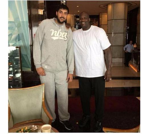 科莫0-0卡利亚里，平分秋色（科莫与卡利亚里握手言和，0-0收场）