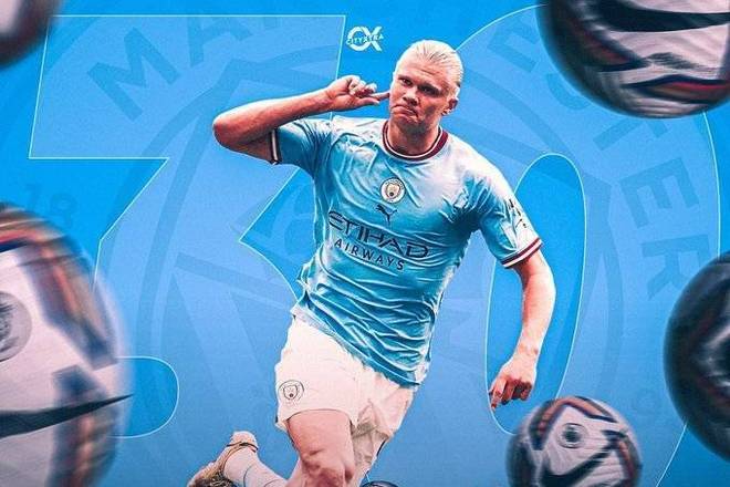 罗马因进攻乏力计划引中锋以提升欧冠竞争力。（进攻乏力，罗马拟引中锋增强欧冠竞争力）