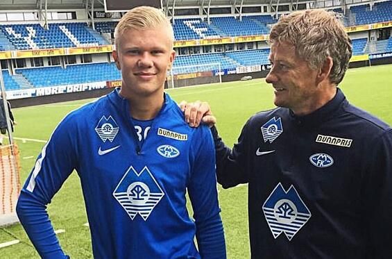 曼联求购20岁左路好手遭拒 或再报价4000万欧元（曼联求购20岁左翼新星被拒 或再出价4000万欧元）