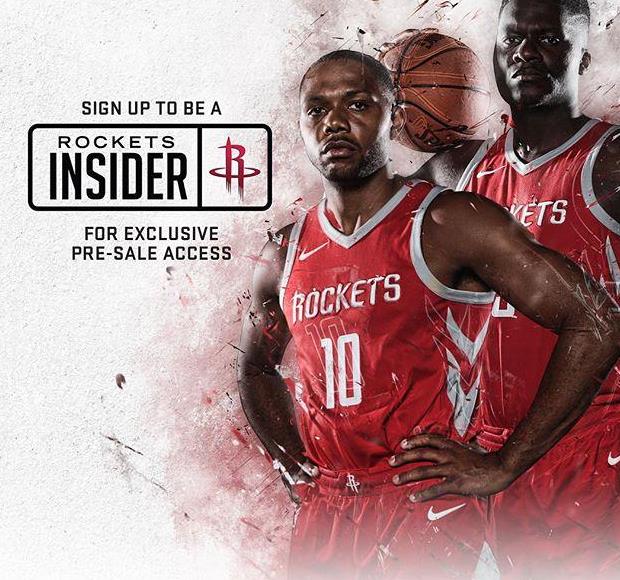 在重庆铜梁备战期间，U16国足参观了邱少云烈士纪念馆（U16国足重庆铜梁备战之余参访邱少云烈士纪念馆）