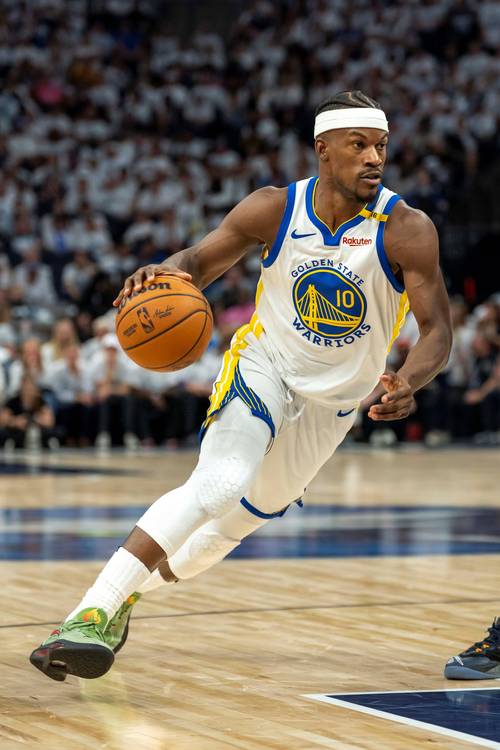 本赛季关键时刻得分榜前四：SGA出场数最少，总得分第一（本赛季关键时刻得分TOP4：SGA出场最少，仍居总分榜首）