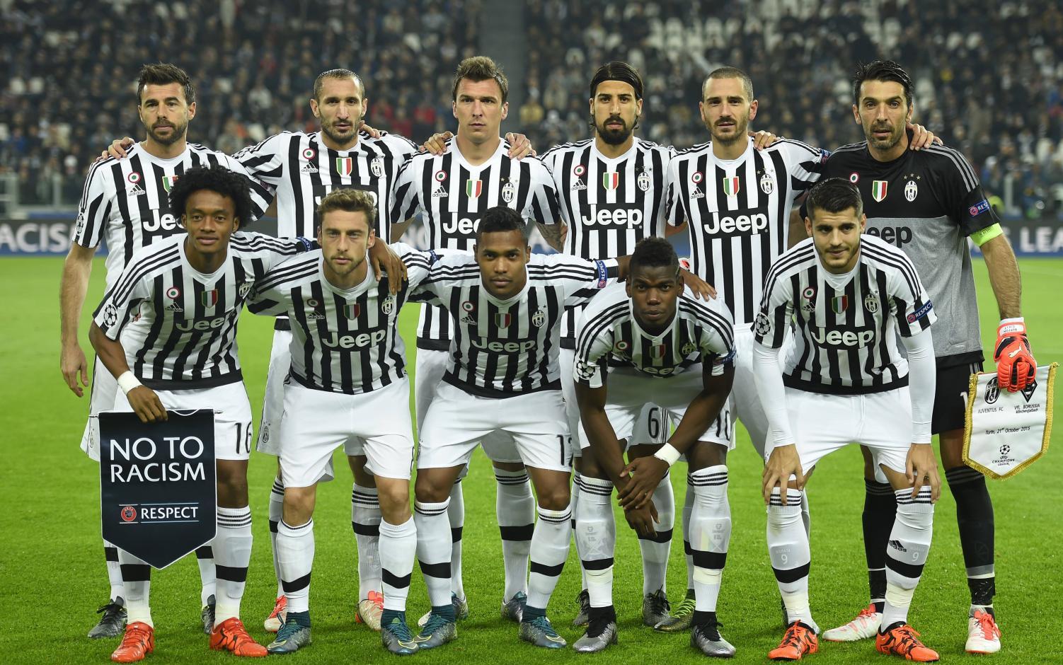 汪涵陪儿子马术比赛展现轻松生活面，体现家庭关怀与育儿智慧，引发网友热议。